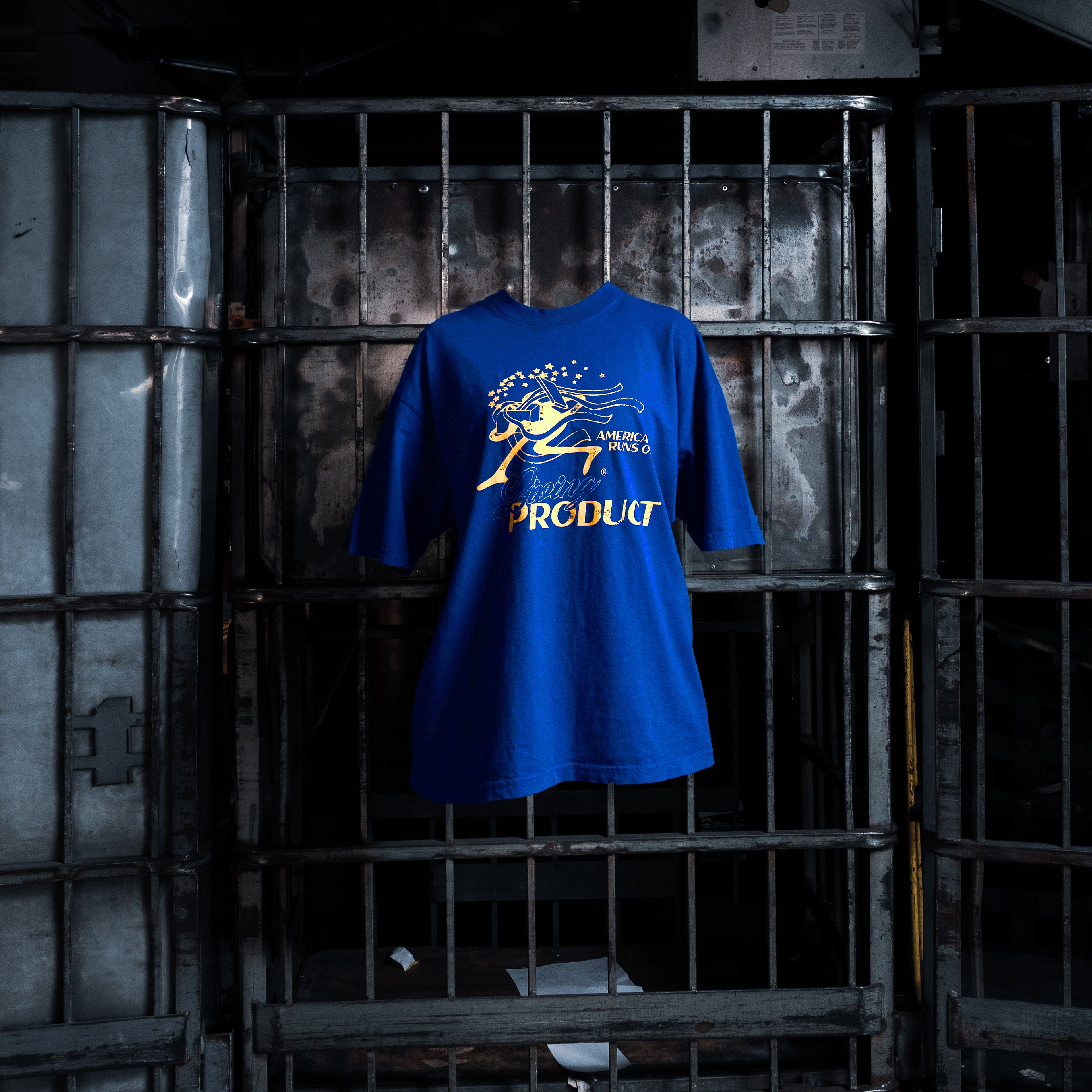 RUNS ON PRODUCT TEE (BLUE)